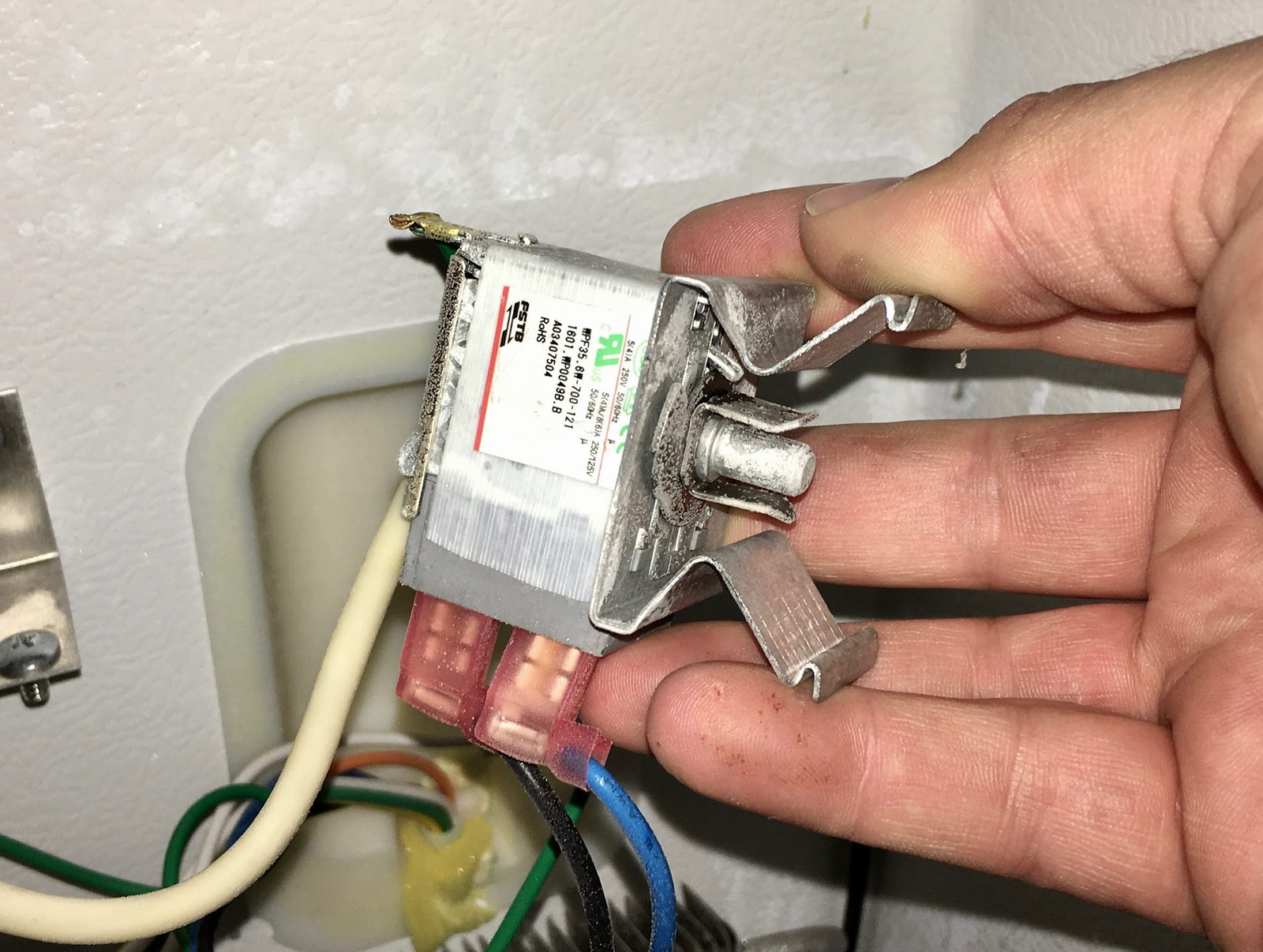 How To Test And Replace A Refrigerator Temperature Sensor 